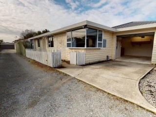 View profile: HOON HAY - 2 BEDROOMS STANDALONE, SPACIOUS AND SUNNY